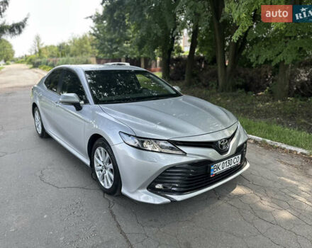Сірий Тойота Камрі, об'ємом двигуна 2.49 л та пробігом 123 тис. км за 22500 $, фото 3 на Automoto.ua