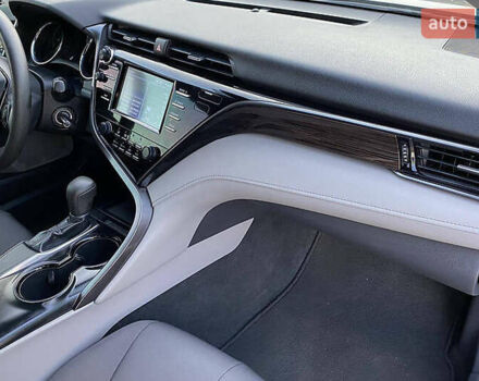 Сірий Тойота Камрі, об'ємом двигуна 2.49 л та пробігом 100 тис. км за 19700 $, фото 11 на Automoto.ua