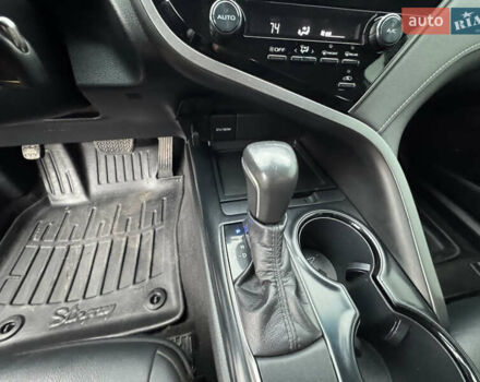 Сірий Тойота Камрі, об'ємом двигуна 2.49 л та пробігом 177 тис. км за 21500 $, фото 16 на Automoto.ua