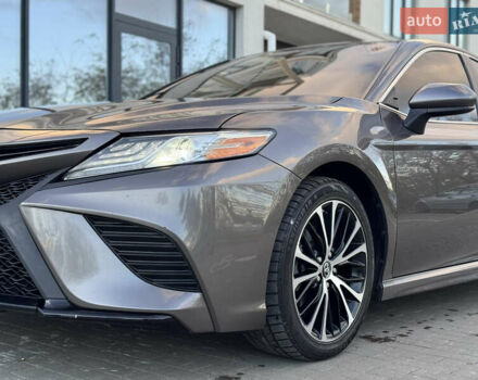 Сірий Тойота Камрі, об'ємом двигуна 2.49 л та пробігом 137 тис. км за 18700 $, фото 27 на Automoto.ua