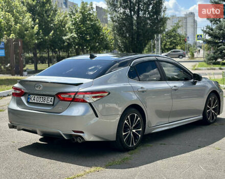 Сірий Тойота Камрі, об'ємом двигуна 2.49 л та пробігом 130 тис. км за 21000 $, фото 3 на Automoto.ua