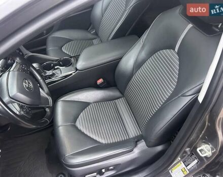 Серый Тойота Камри, объемом двигателя 2.49 л и пробегом 105 тыс. км за 24500 $, фото 32 на Automoto.ua