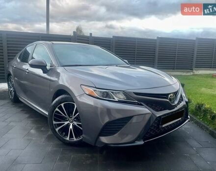 Серый Тойота Камри, объемом двигателя 2.49 л и пробегом 97 тыс. км за 22399 $, фото 4 на Automoto.ua