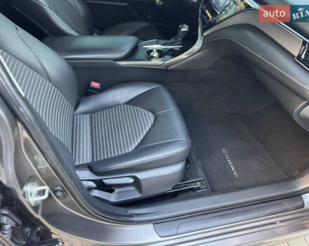 Сірий Тойота Камрі, об'ємом двигуна 2.49 л та пробігом 137 тис. км за 18700 $, фото 69 на Automoto.ua