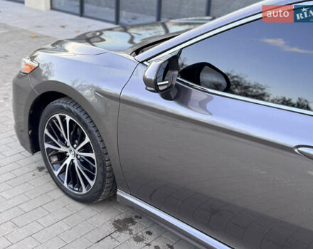 Сірий Тойота Камрі, об'ємом двигуна 2.49 л та пробігом 137 тис. км за 18700 $, фото 14 на Automoto.ua