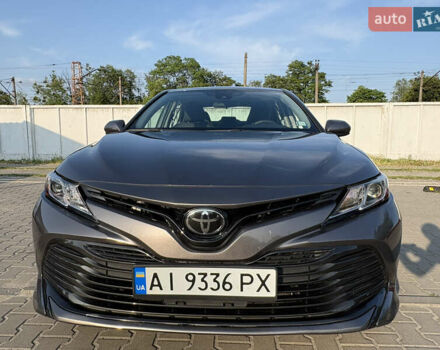 Серый Тойота Камри, объемом двигателя 2.49 л и пробегом 44 тыс. км за 22499 $, фото 1 на Automoto.ua