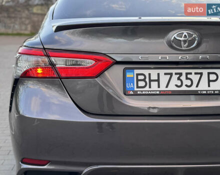 Сірий Тойота Камрі, об'ємом двигуна 2.49 л та пробігом 137 тис. км за 18700 $, фото 11 на Automoto.ua