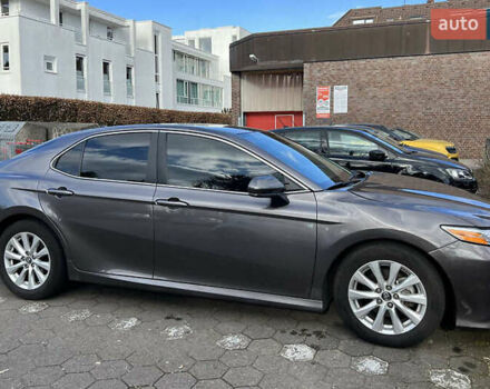 Сірий Тойота Камрі, об'ємом двигуна 2.49 л та пробігом 100 тис. км за 19700 $, фото 1 на Automoto.ua