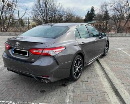 Тойота Камри 2020 в Киеве на Automoto.ua Серый Тойота Камри, объемом двигателя 2.5 л и пробегом 72 тыс. км за 17000 $, фото 4 на Automoto.ua