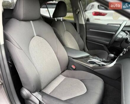 Серый Тойота Камри, объемом двигателя 2.49 л и пробегом 16 тыс. км за 26500 $, фото 25 на Automoto.ua