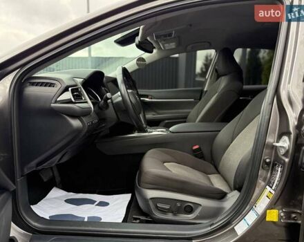 Серый Тойота Камри, объемом двигателя 2.49 л и пробегом 16 тыс. км за 26500 $, фото 10 на Automoto.ua