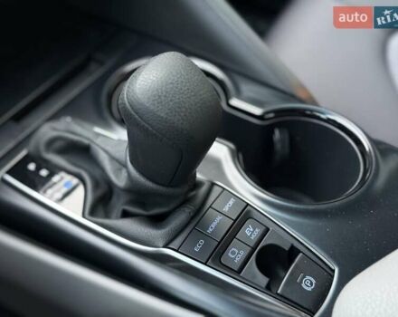 Серый Тойота Камри, объемом двигателя 2.49 л и пробегом 56 тыс. км за 23990 $, фото 13 на Automoto.ua