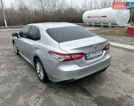 Сірий Тойота Камрі, об'ємом двигуна 2.49 л та пробігом 165 тис. км за 19999 $, фото 5 на Automoto.ua