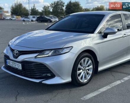 Серый Тойота Камри, объемом двигателя 2.49 л и пробегом 160 тыс. км за 21500 $, фото 1 на Automoto.ua