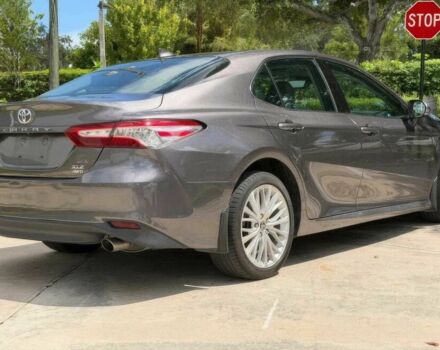 Серый Тойота Камри, объемом двигателя 2.5 л и пробегом 50 тыс. км за 14000 $, фото 3 на Automoto.ua