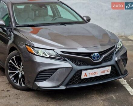 Тойота Камри 2020 в Одессе на Automoto.ua Серый Тойота Камри, объемом двигателя 2.49 л и пробегом 129 тыс. км за 27990 $, фото 17 на Automoto.ua