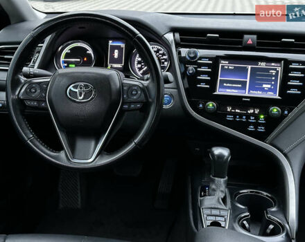 Серый Тойота Камри, объемом двигателя 2.49 л и пробегом 158 тыс. км за 25000 $, фото 7 на Automoto.ua