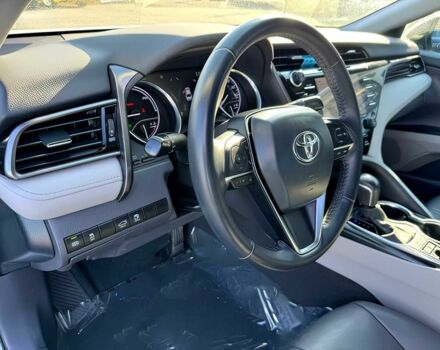 Серый Тойота Камри, объемом двигателя 2.5 л и пробегом 49 тыс. км за 14000 $, фото 7 на Automoto.ua