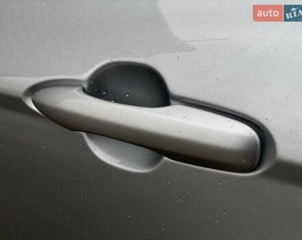 Серый Тойота Камри, объемом двигателя 2.49 л и пробегом 81 тыс. км за 26990 $, фото 17 на Automoto.ua