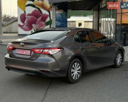 Серый Тойота Камри, объемом двигателя 2.49 л и пробегом 56 тыс. км за 23990 $, фото 5 на Automoto.ua