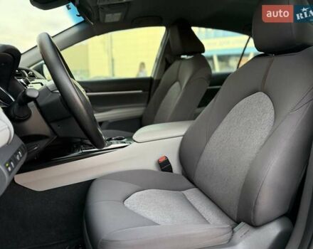 Серый Тойота Камри, объемом двигателя 2.49 л и пробегом 56 тыс. км за 23990 $, фото 6 на Automoto.ua