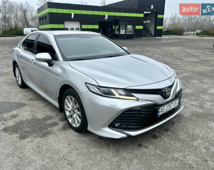 Сірий Тойота Камрі, об'ємом двигуна 2.49 л та пробігом 165 тис. км за 19999 $, фото 1 на Automoto.ua