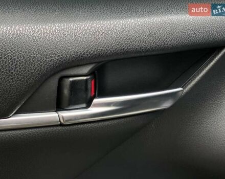 Серый Тойота Камри, объемом двигателя 2.49 л и пробегом 81 тыс. км за 26990 $, фото 25 на Automoto.ua