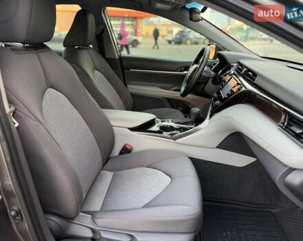 Серый Тойота Камри, объемом двигателя 2.49 л и пробегом 56 тыс. км за 23990 $, фото 14 на Automoto.ua