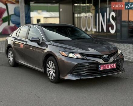 Серый Тойота Камри, объемом двигателя 2.49 л и пробегом 56 тыс. км за 23990 $, фото 2 на Automoto.ua