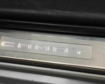 Сірий Тойота Камрі, об'ємом двигуна 2.5 л та пробігом 81 тис. км за 26990 $, фото 13 на Automoto.ua