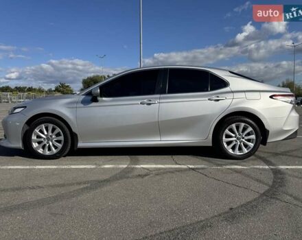 Серый Тойота Камри, объемом двигателя 2.49 л и пробегом 160 тыс. км за 21500 $, фото 9 на Automoto.ua