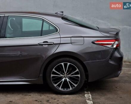 Тойота Камри 2020 в Одессе на Automoto.ua Серый Тойота Камри, объемом двигателя 2.49 л и пробегом 129 тыс. км за 27990 $, фото 22 на Automoto.ua