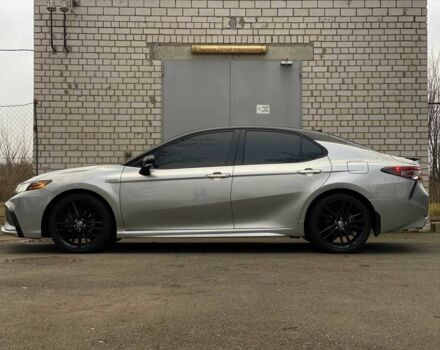 Сірий Тойота Камрі, об'ємом двигуна 2.5 л та пробігом 81 тис. км за 26990 $, фото 5 на Automoto.ua