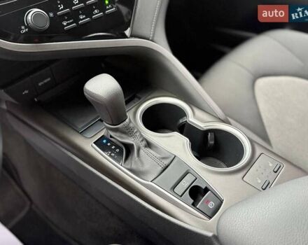 Серый Тойота Камри, объемом двигателя 2.49 л и пробегом 16 тыс. км за 26500 $, фото 15 на Automoto.ua