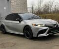 Сірий Тойота Камрі, об'ємом двигуна 2.5 л та пробігом 81 тис. км за 26990 $, фото 3 на Automoto.ua