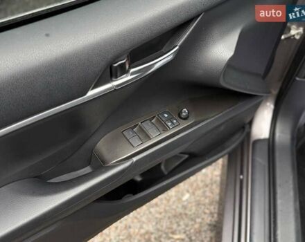 Серый Тойота Камри, объемом двигателя 2.49 л и пробегом 16 тыс. км за 26500 $, фото 9 на Automoto.ua