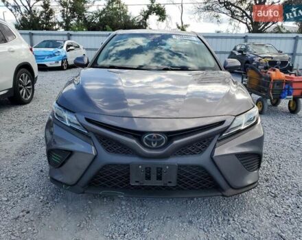 Серый Тойота Камри, объемом двигателя 2.49 л и пробегом 77 тыс. км за 6200 $, фото 4 на Automoto.ua