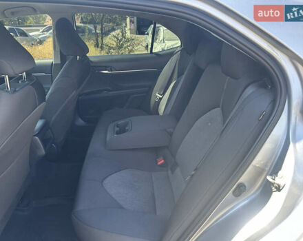 Серый Тойота Камри, объемом двигателя 2.49 л и пробегом 72 тыс. км за 20800 $, фото 2 на Automoto.ua