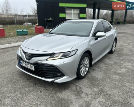 Сірий Тойота Камрі, об'ємом двигуна 2.49 л та пробігом 165 тис. км за 19999 $, фото 2 на Automoto.ua