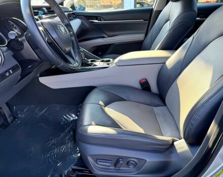 Серый Тойота Камри, объемом двигателя 2.5 л и пробегом 49 тыс. км за 14000 $, фото 8 на Automoto.ua