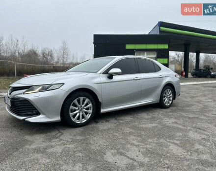 Сірий Тойота Камрі, об'ємом двигуна 2.49 л та пробігом 165 тис. км за 19999 $, фото 3 на Automoto.ua
