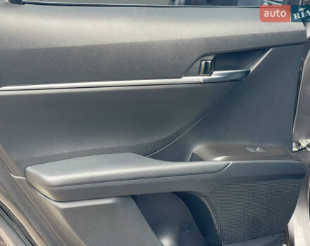 Тойота Камрі 2021 у Києві на Automoto.ua Сірий Тойота Камрі, об'ємом двигуна 2.49 л та пробігом 84 тис. км за 25900 $, фото 20 на Automoto.ua