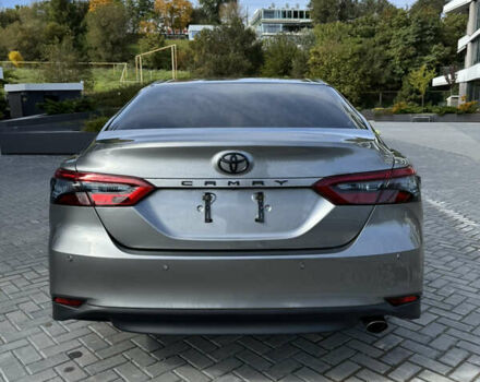 Сірий Тойота Камрі, об'ємом двигуна 2.49 л та пробігом 110 тис. км за 30000 $, фото 6 на Automoto.ua