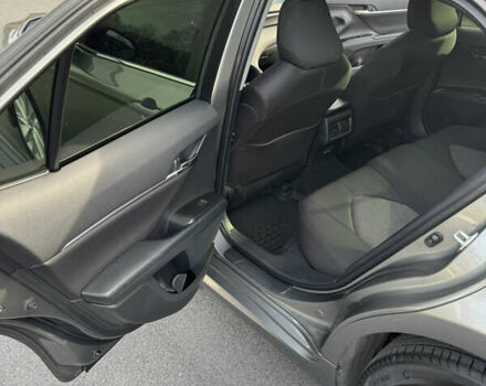 Серый Тойота Камри, объемом двигателя 2.5 л и пробегом 133 тыс. км за 25555 $, фото 27 на Automoto.ua