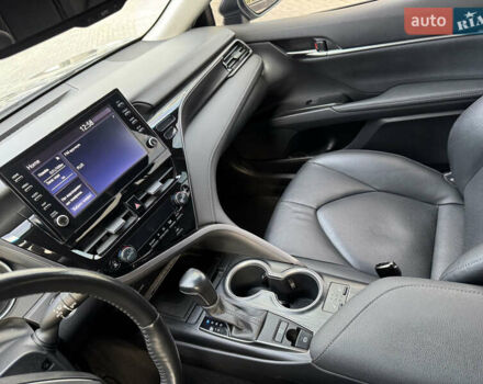 Сірий Тойота Камрі, об'ємом двигуна 2.49 л та пробігом 110 тис. км за 30000 $, фото 13 на Automoto.ua