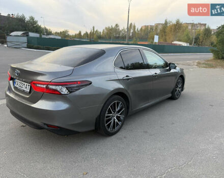 Серый Тойота Камри, объемом двигателя 2.49 л и пробегом 132 тыс. км за 29900 $, фото 4 на Automoto.ua