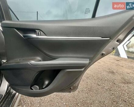 Серый Тойота Камри, объемом двигателя 2.5 л и пробегом 85 тыс. км за 25000 $, фото 32 на Automoto.ua