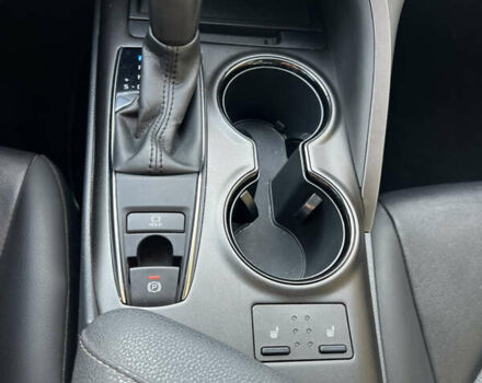 Тойота Камри 2021 в Киеве на Automoto.ua Серый Тойота Камри, объемом двигателя 2.49 л и пробегом 78 тыс. км за 25500 $, фото 25 на Automoto.ua