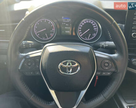 Тойота Камри 2021 в Киеве на Automoto.ua Серый Тойота Камри, объемом двигателя 2.49 л и пробегом 78 тыс. км за 25500 $, фото 22 на Automoto.ua