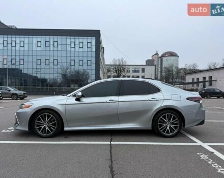 Серый Тойота Камри, объемом двигателя 2.49 л и пробегом 51 тыс. км за 29000 $, фото 2 на Automoto.ua